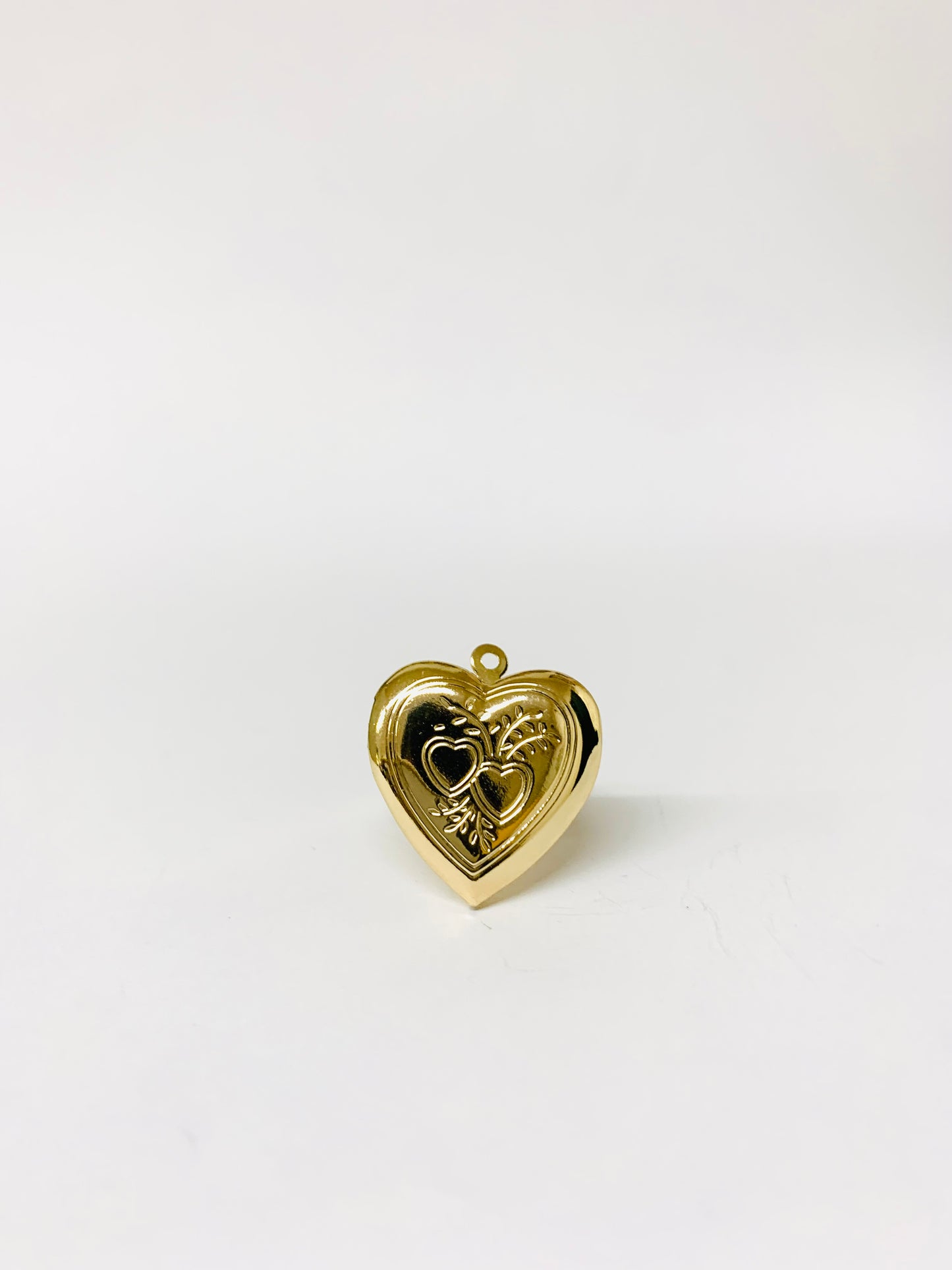 Anillo Corazón Relicario